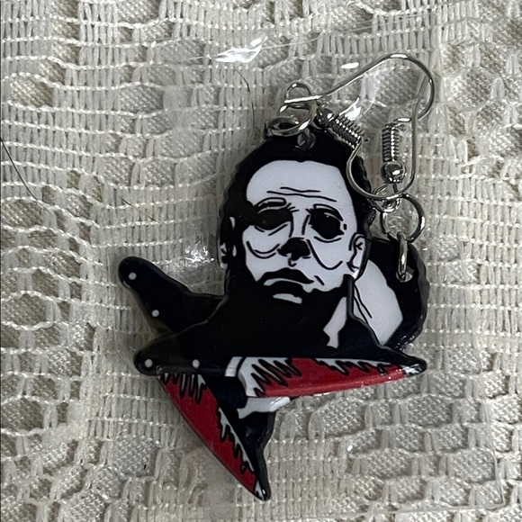 Horror Character Earrings Michael Meyers NWOT - Picture 3 of 3